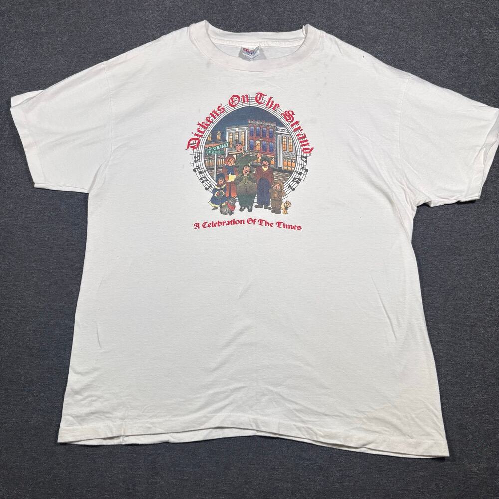Vintage Hanes 90s Graphic tshirt featuring Holiday characters size XL from Texas